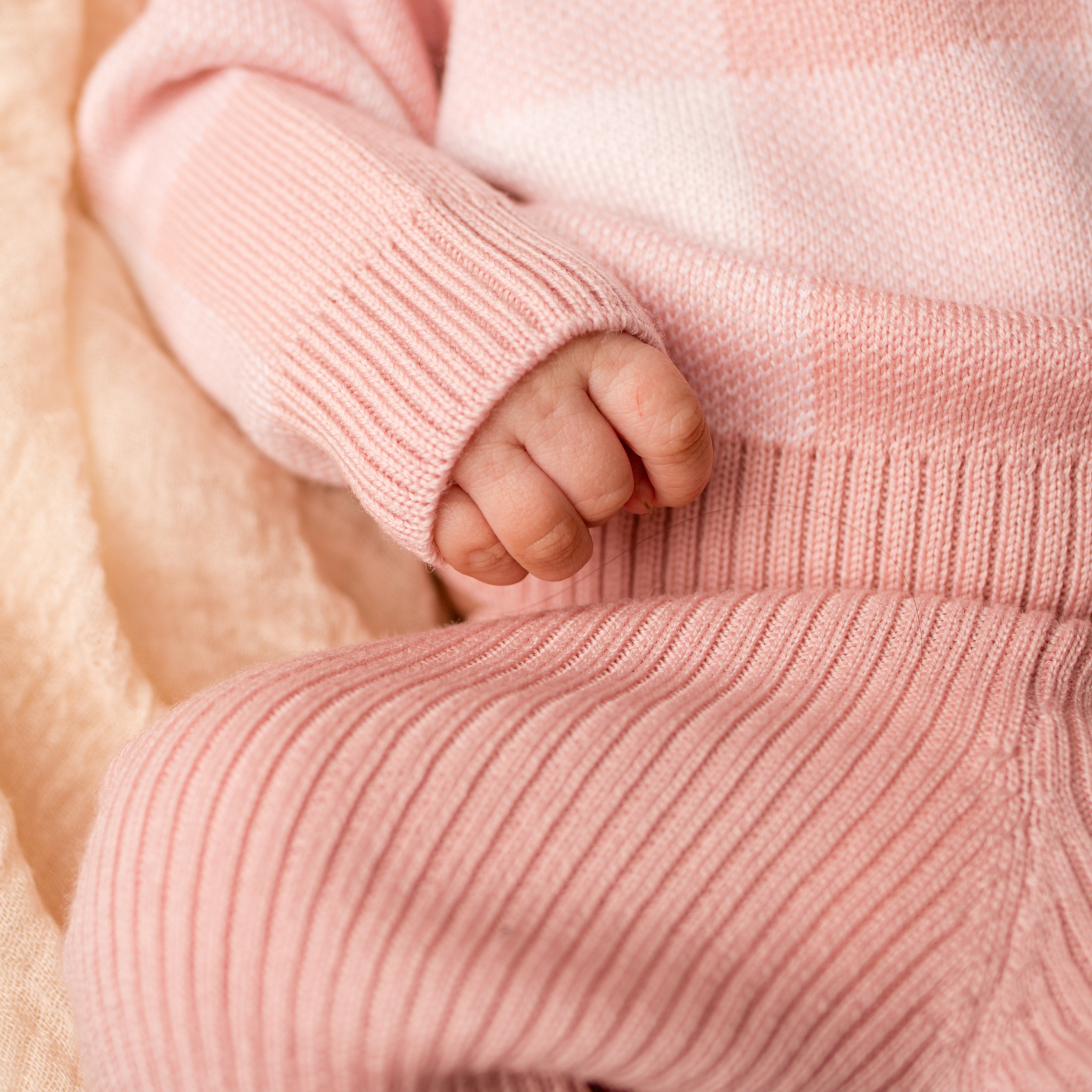 Virgin Merino Wool Checkered Sweater - Dusty Rose - Bambino Azizo