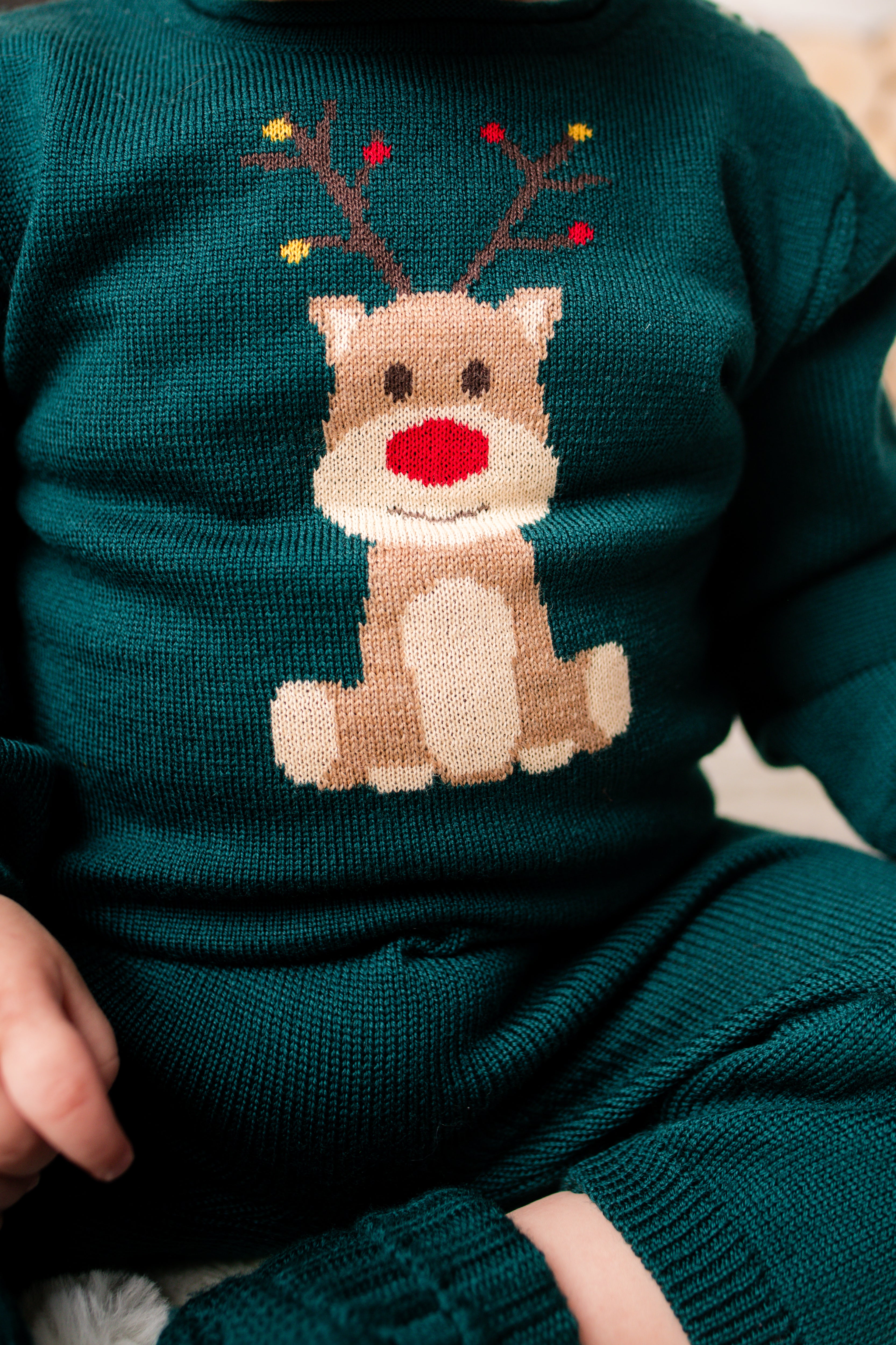Virgin Merino Wool Reindeer Sweater - Evergreen