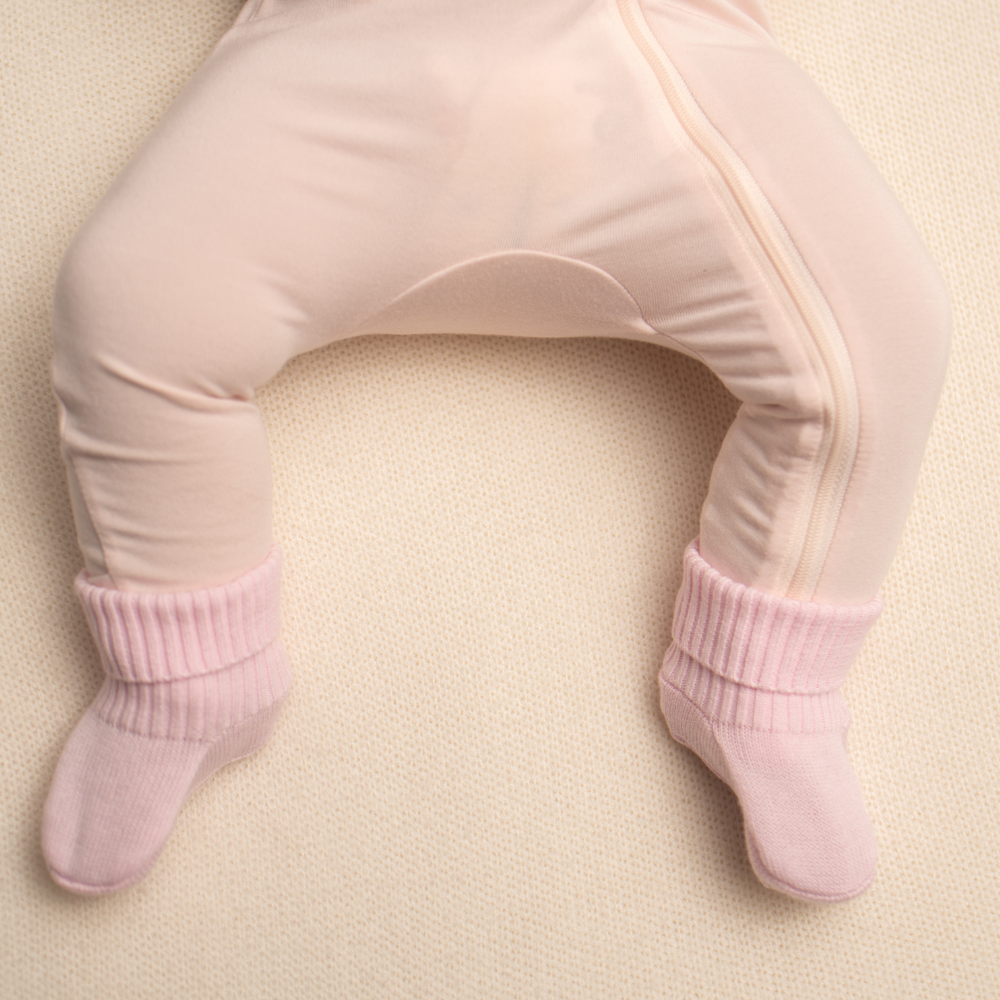 Organic Cotton Baby Booties - Baby Blush Pink - Bambino Azizo