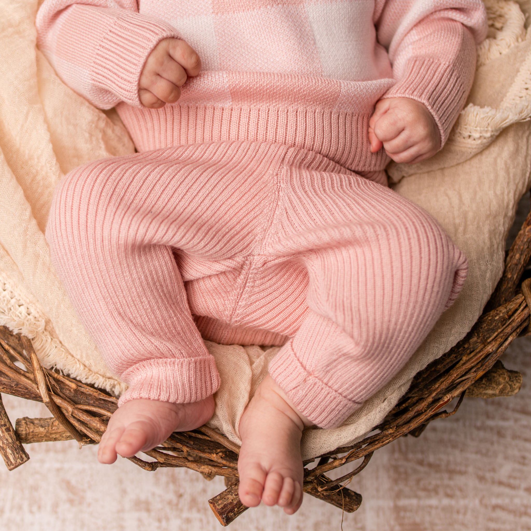 Virgin Merino Wool Checkered Sweater - Dusty Rose - Bambino Azizo